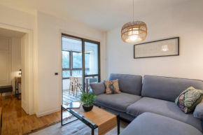 Coqueto apartamento, con piscina, céntrico y garaje